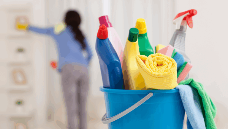 Cuidado: estas son las multas por pagar poco o no tener dado de alta a una persona empleada del hogar