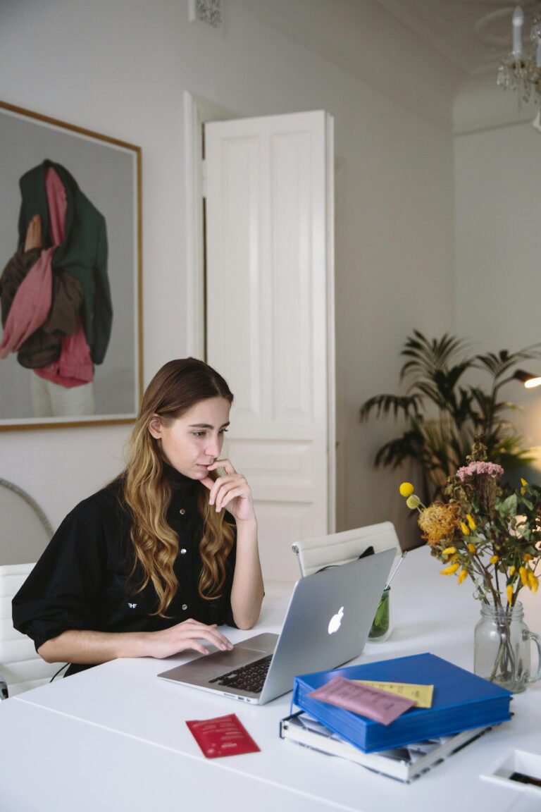 Teletrabajo vs. presencialidad: ¿puede la empresa obligar a sus empleados a volver a la oficina?